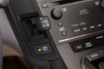 Lexus HS250h 2009 года